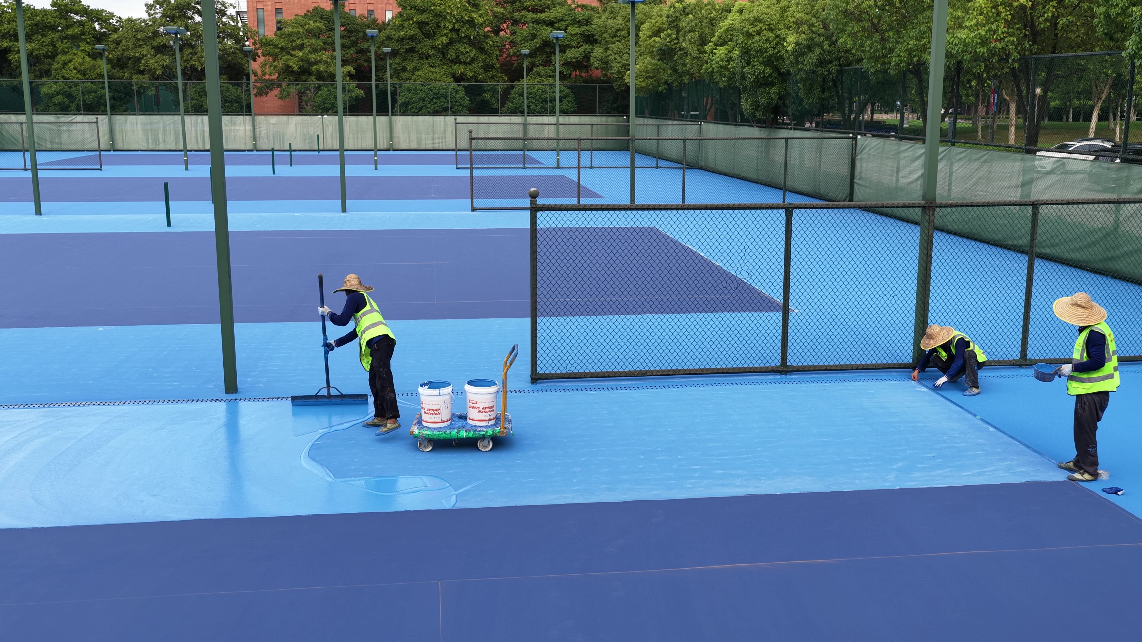 南北網球場施工大不同！這些細節沒做好，球場用不久就出問題