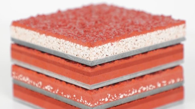 運動場地塑膠跑道層工程施工