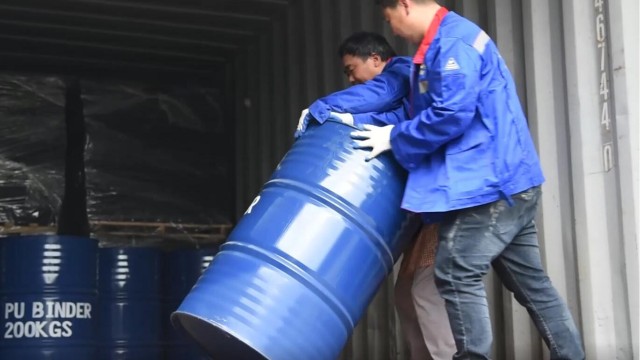 公司境外訂單正在緊鑼密鼓地發貨中