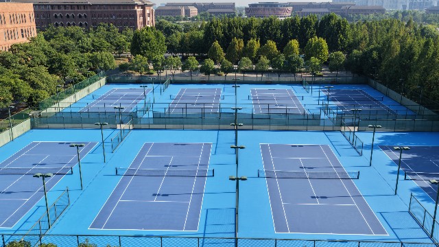 建丙烯酸網(wǎng)球場，預算到底由哪幾部分構成？