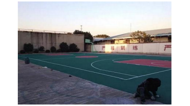 宜邦麗教你幾點輕松辨別硅PU球場和PU球場材料的不同之處